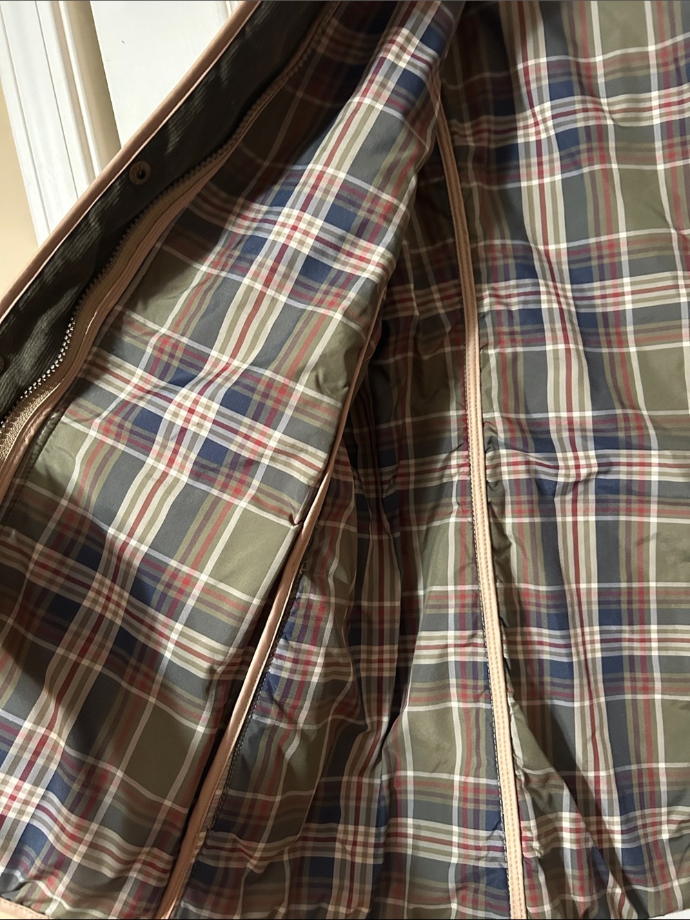 L.L. Bean Medium, Diamond pattern Quilted Riding Jacket Beige with plaid lining - Picture 3 of 7